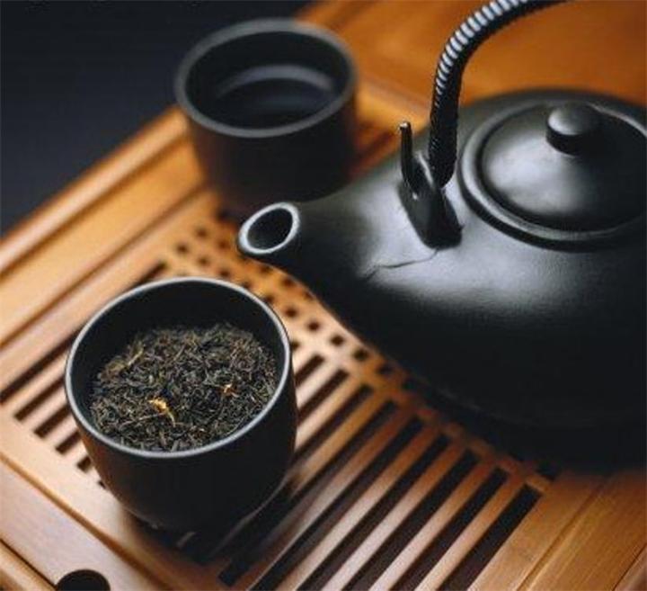 Посуд для чаю: переваги використання